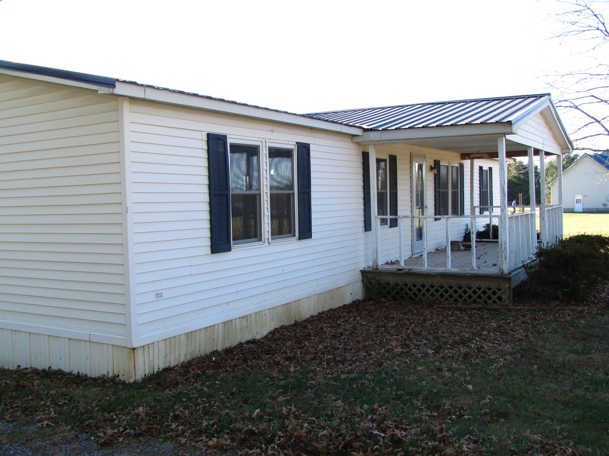 212 Clearview Road Cottontown, TN 37048 - Photo 6 of 9 a front view of a house with garden