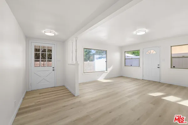 $3,295 | 20464 Elkwood Street, Winnetka, CA 91306