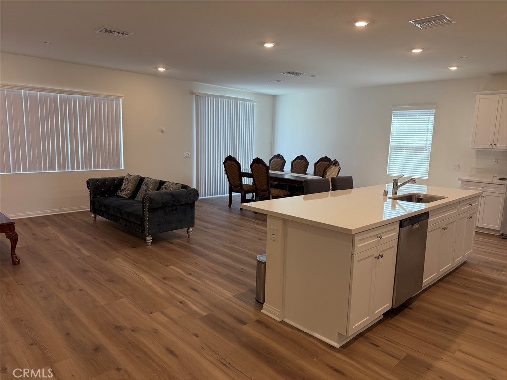 7616 Nectarsweet Drive Riverside, CA 92507 - Photo 3 of 20