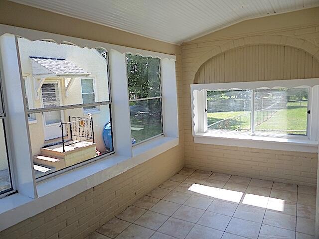 417 Fieldale Road Northeast Roanoke, VA 24012 - Photo 16 of 37 a bathroom with a bathtub and a shower