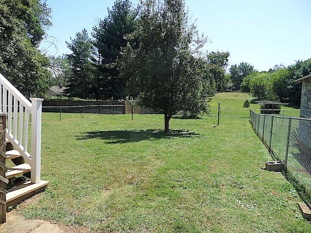 417 Fieldale Road Northeast Roanoke, VA 24012 - Photo 34 of 34 a view of a park with swings