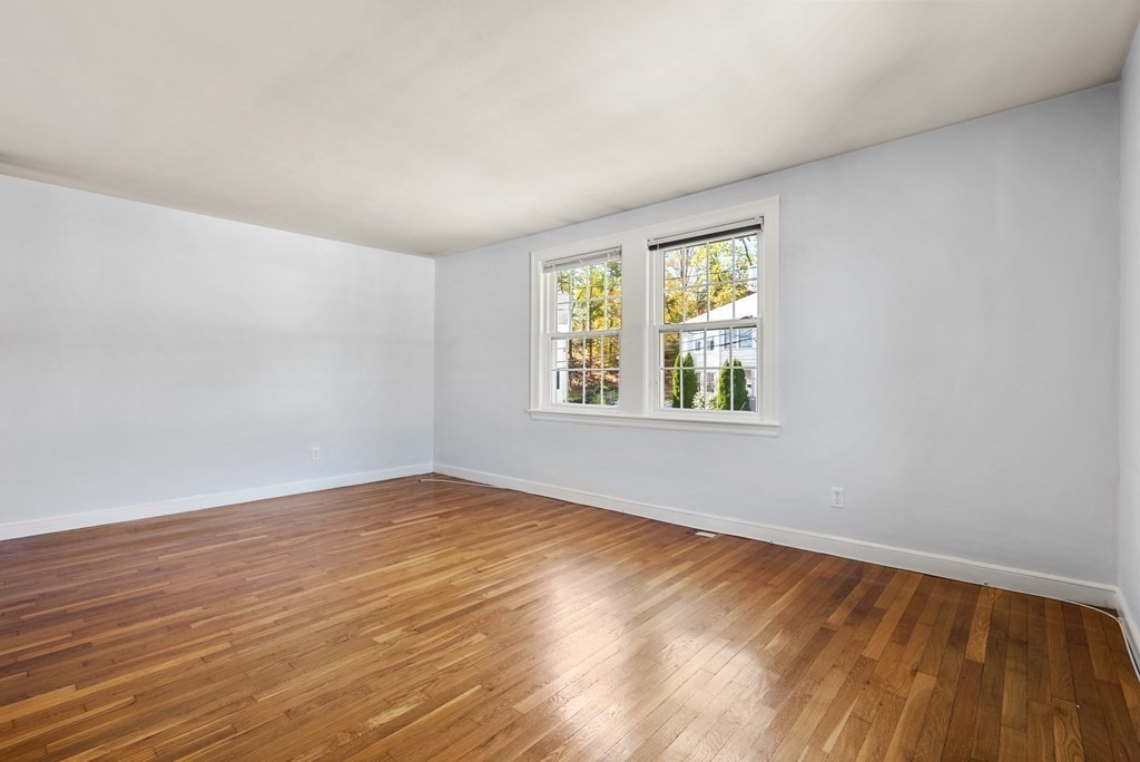 38 Nathan Road, Unit 2 Waltham, MA 02453 - Photo 3 of 13 Gallery Image 3