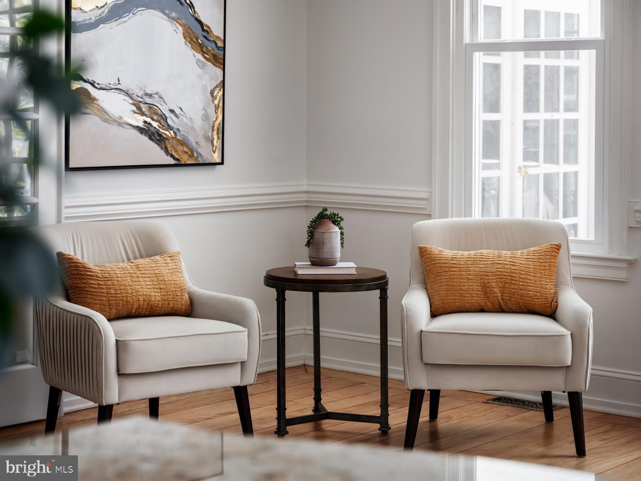 5930 Wilson Road Marshall, VA 20115 - Photo 16 of 46 a living room with furniture and a chair