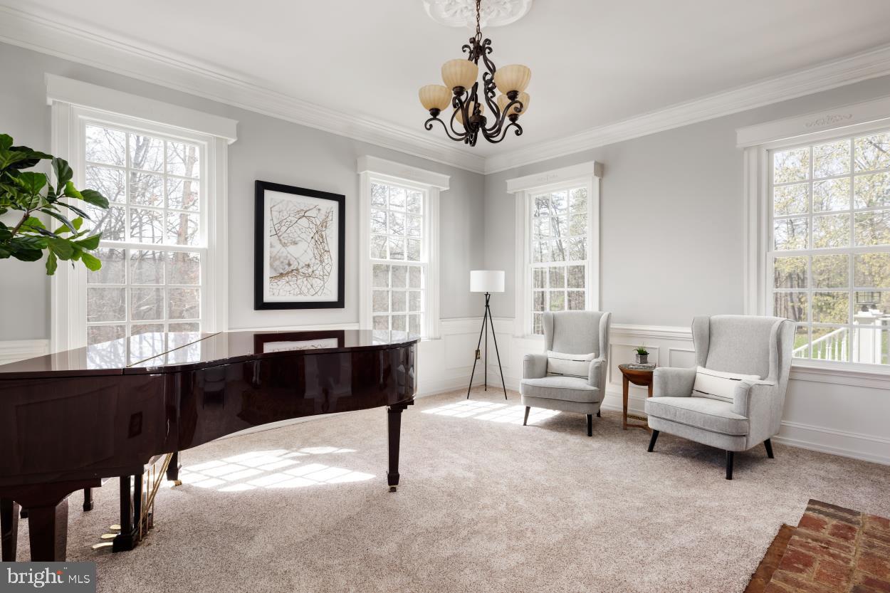 5930 Wilson Road Marshall, VA 20115 - Photo 21 of 46 a living room with furniture and a large window