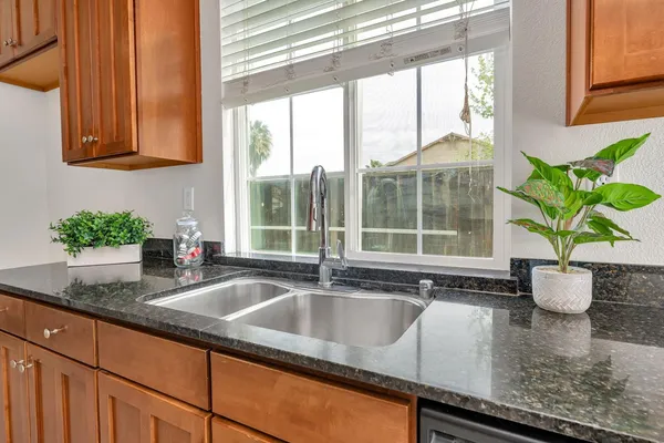 $550,000 | 2385 South Rock Creek Drive, Los Banos, CA 93635