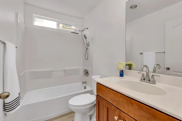 $550,000 | 2385 South Rock Creek Drive, Los Banos, CA 93635