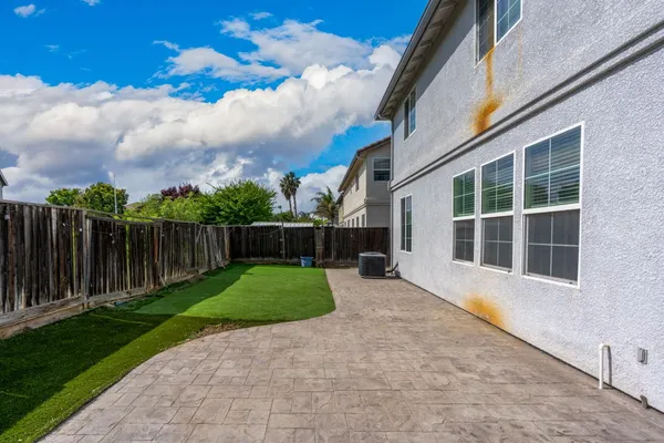 $550,000 | 2385 South Rock Creek Drive, Los Banos, CA 93635