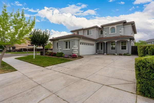 $550,000 | 2385 South Rock Creek Drive, Los Banos, CA 93635