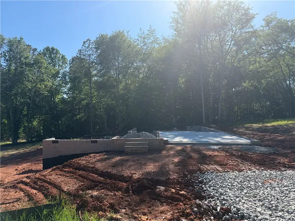 $623,000 | 212 Sherwood Drive, Belton, SC 29627