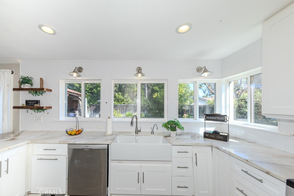 14872 Braeburn Road Tustin, CA 92780 - Photo 17 of 58