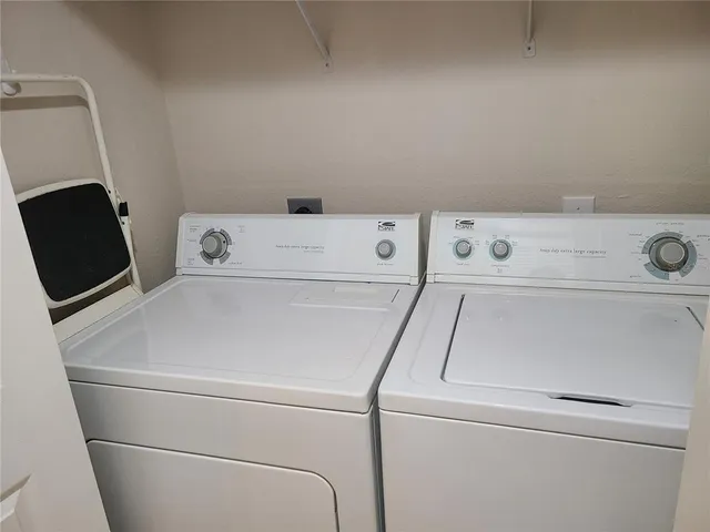 $2,200 | 5174 Northridge Road, Unit 112, Sarasota, FL 34238