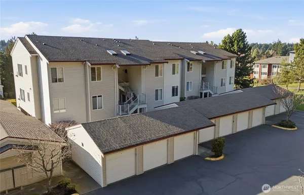 $519,000 | 23007 Lakeview Drive, Unit A303, Mountlake Terrace, WA 98043