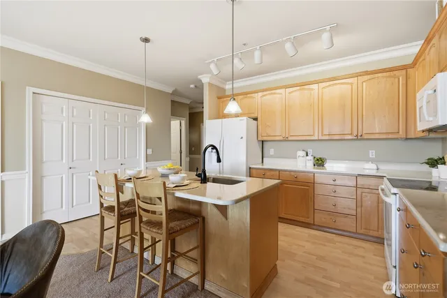 $560,000 | 23007 Lakeview Drive, Unit A303, Mountlake Terrace, WA 98043