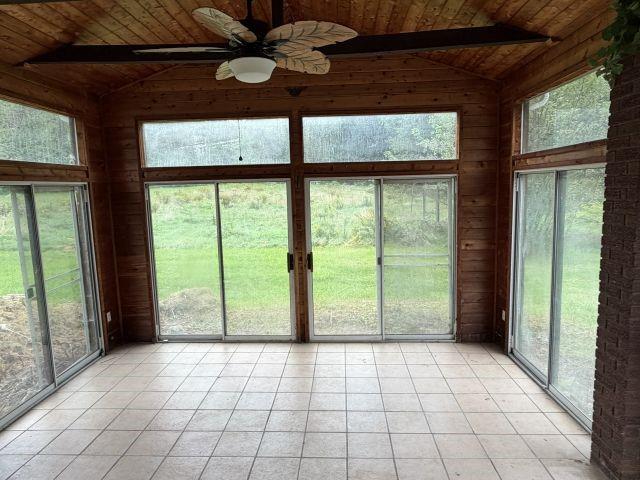 1656 Pulaski Mercer Road Mercer, PA 16137 - Photo 15 of 29 SUN ROOM