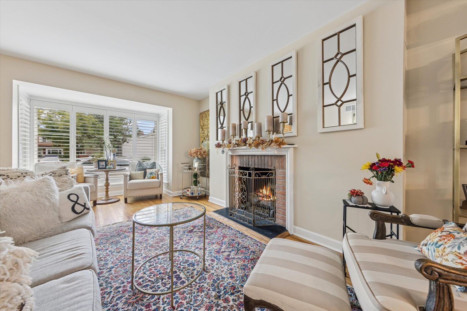 494 Old Surrey Road Hinsdale, IL 60521 - Photo 4 of 21 a living room with furniture and a fireplace