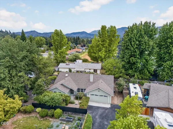 $409,000 | 1222 Monroe Way, Grants Pass, OR 97527
