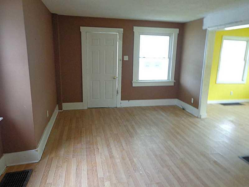 2221 Beatrice Street Springfield, OH 45503 - Photo 2 of 10