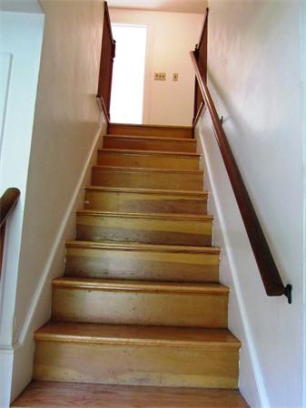 18 Constitution Road Lexington, MA 02421 - Photo 8 of 11 a view of entryway