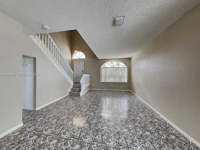 $3,315 | Towngate, Pembroke Pines, FL 33028