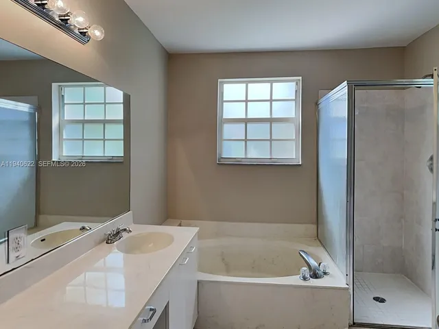 $3,315 | Towngate, Pembroke Pines, FL 33028