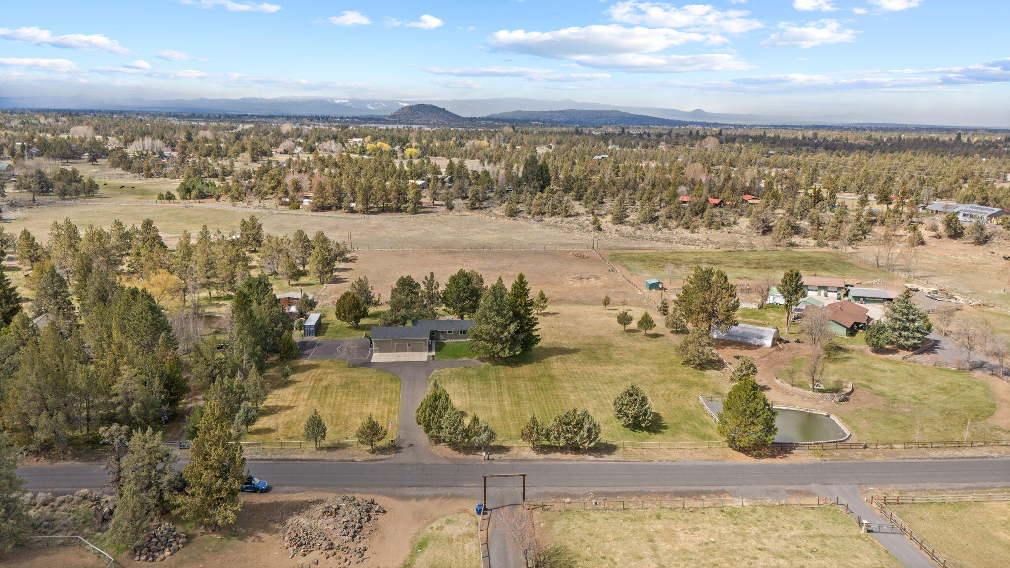 62315 Deer Trail Road Bend, OR 97701 - Photo 55 of 60 82-web-or-mls-Riley Visuals-82