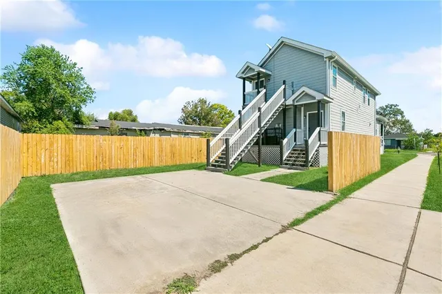 $1,700 | 1302 Lamanche Street, New Orleans, LA 70117