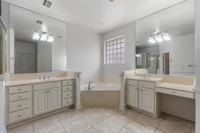 a bathroom with a toilet