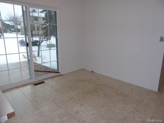 2286 Norton Road Rochester Hills, MI 48307 - Photo 10 of 24