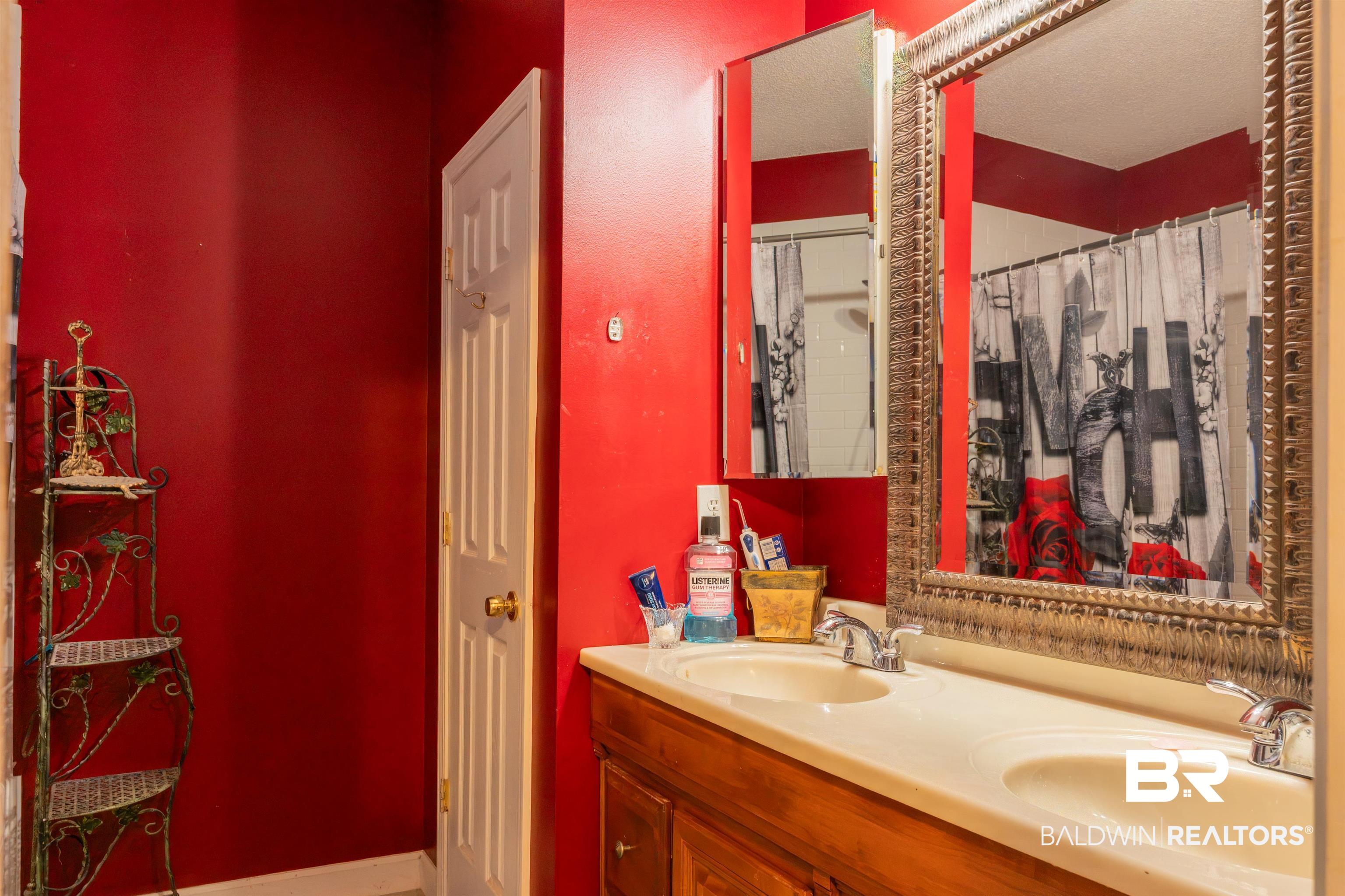 7202 Mill House Drive North Mobile, AL 36619 - Photo 9 of 16 Primary Bath