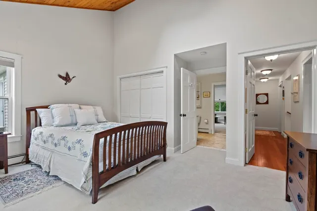 $499,000 | 5 Hillside Place, Unit 2, Boothbay, ME 04537