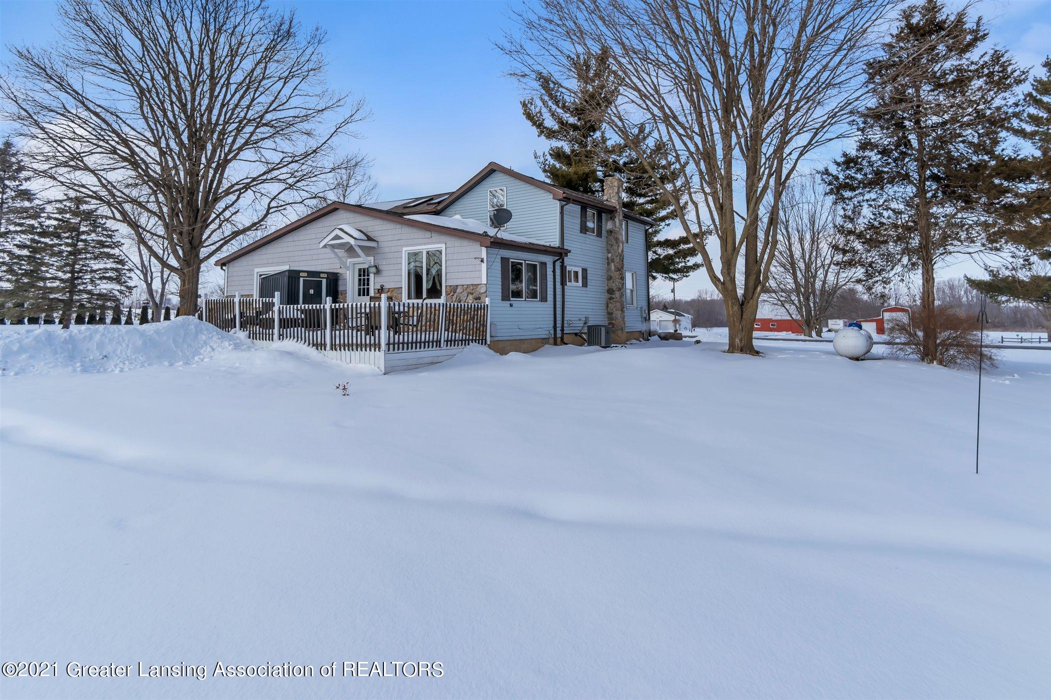 12261 West State Road Grand Ledge, MI 48837 - Photo 47 of 54 47-12261 W State Rd-windowstill-real-est