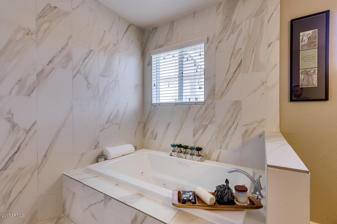 8525 East Chaparral Road Scottsdale, AZ 85250 - Photo 21 of 35 Jetted Tub
