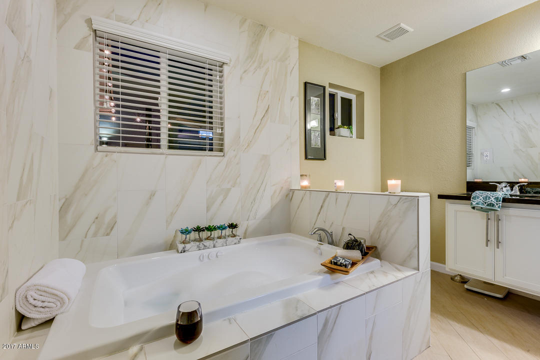 8525 East Chaparral Road Scottsdale, AZ 85250 - Photo 23 of 35 Evening Elegance