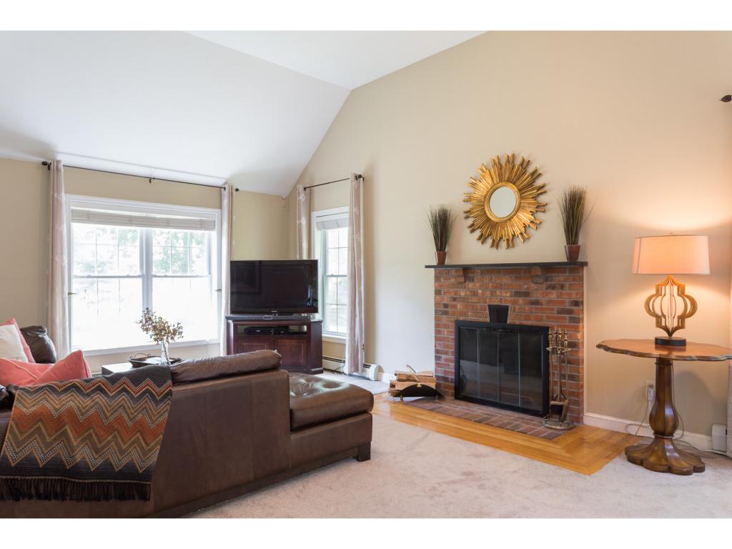 5 Chapman Way Exeter, NH 03833 - Photo 4 of 34