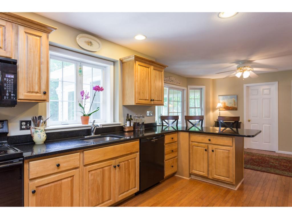 5 Chapman Way Exeter, NH 03833 - Photo 8 of 34