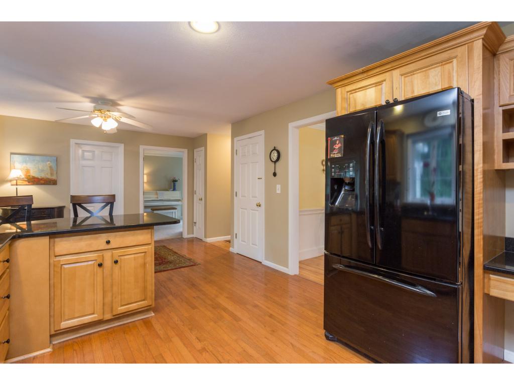 5 Chapman Way Exeter, NH 03833 - Photo 9 of 34