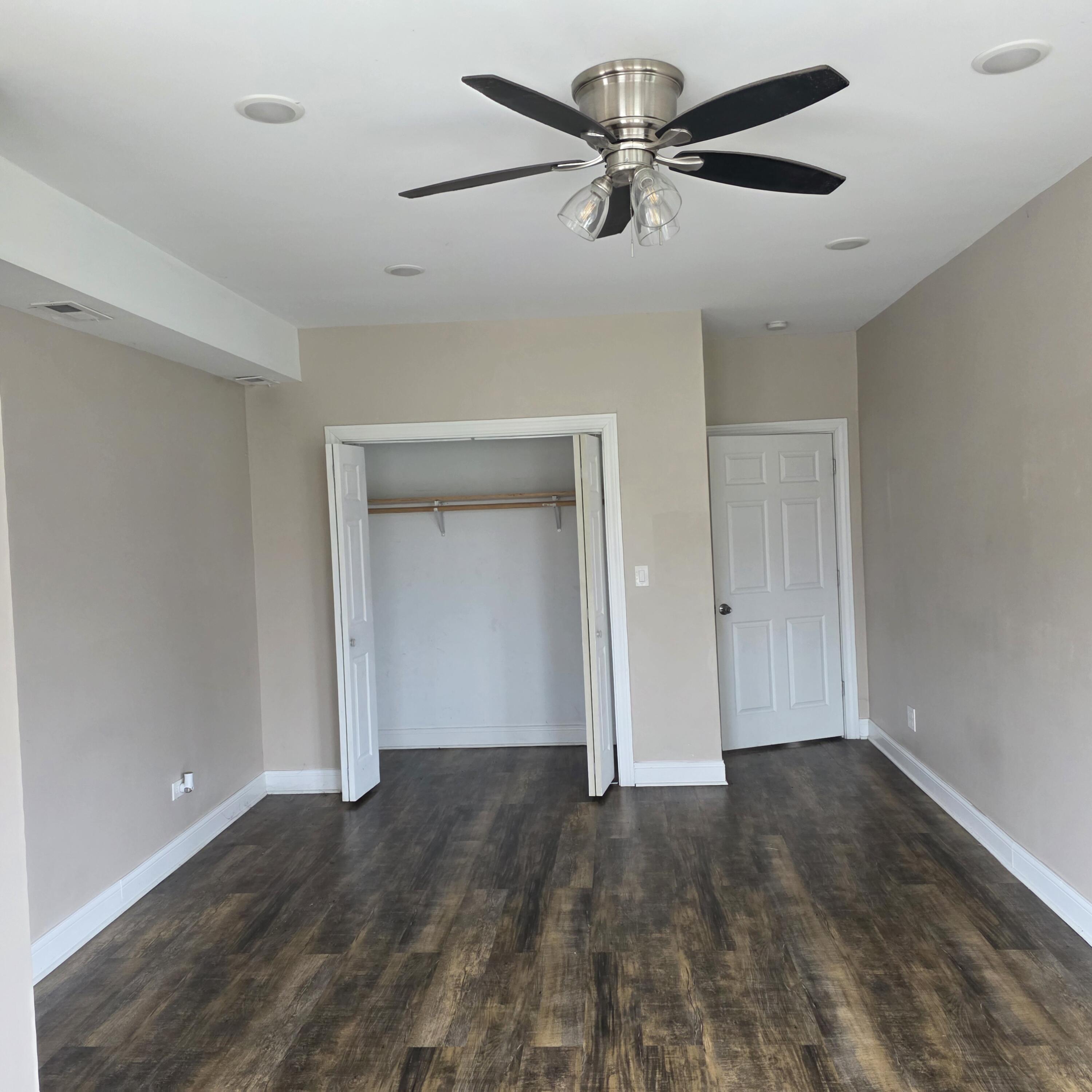 601 Delaware Street Gary, IN 46402 - Photo 6 of 17 2999x2999