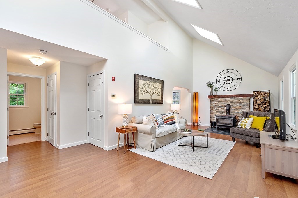 130 Spectacle Pond Road Littleton, MA 01460 - Photo 2 of 38