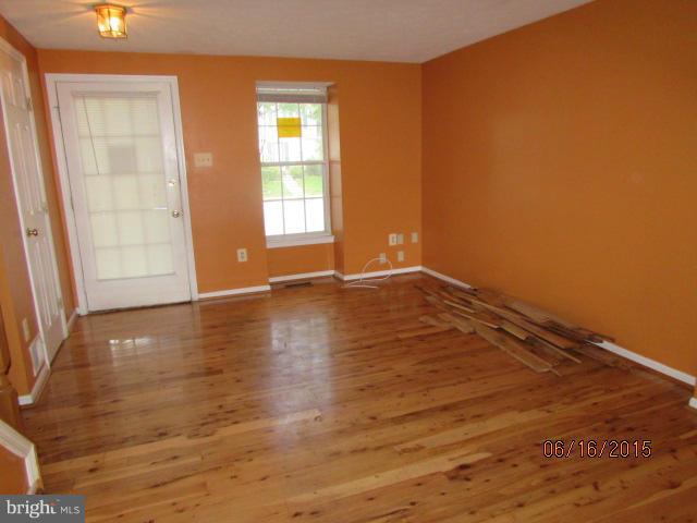 2206 Riding Crop Way Baltimore, MD 21244 - Photo 3 of 14 Family Room