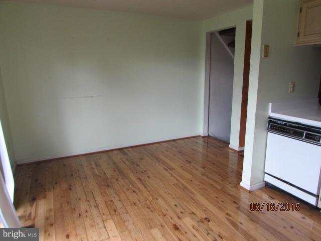 2206 Riding Crop Way Baltimore, MD 21244 - Photo 5 of 14 Dining Room