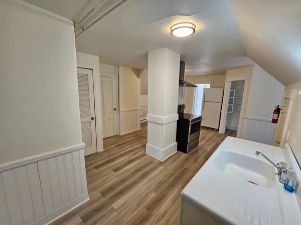 $1,250 | 227 Rockingham Road, Unit 3, Rockingham, VT 05101