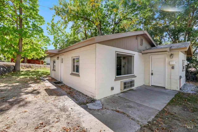 $229,900 | 231 East Reed Street, Hagerman, ID 83332