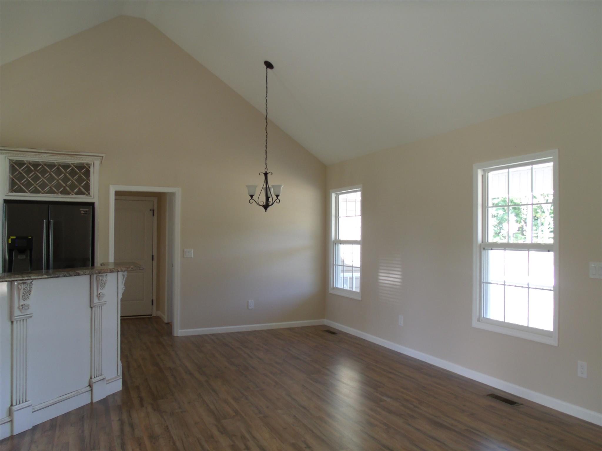26 Liberty Road Winchester, TN 37398 - Photo 6 of 16 Dining area with double windows letting in lots of natural lighting.