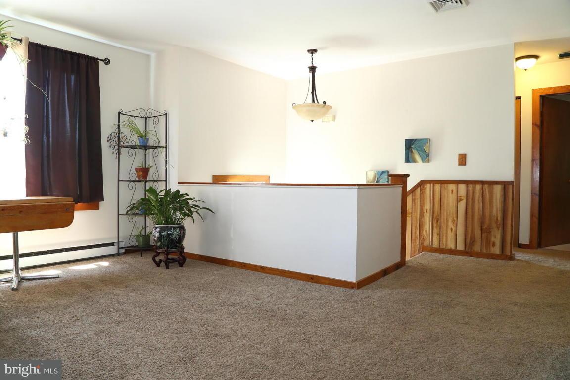 145 Kent Road Lancaster, PA 17603 - Photo 2 of 21 Gallery Image 2