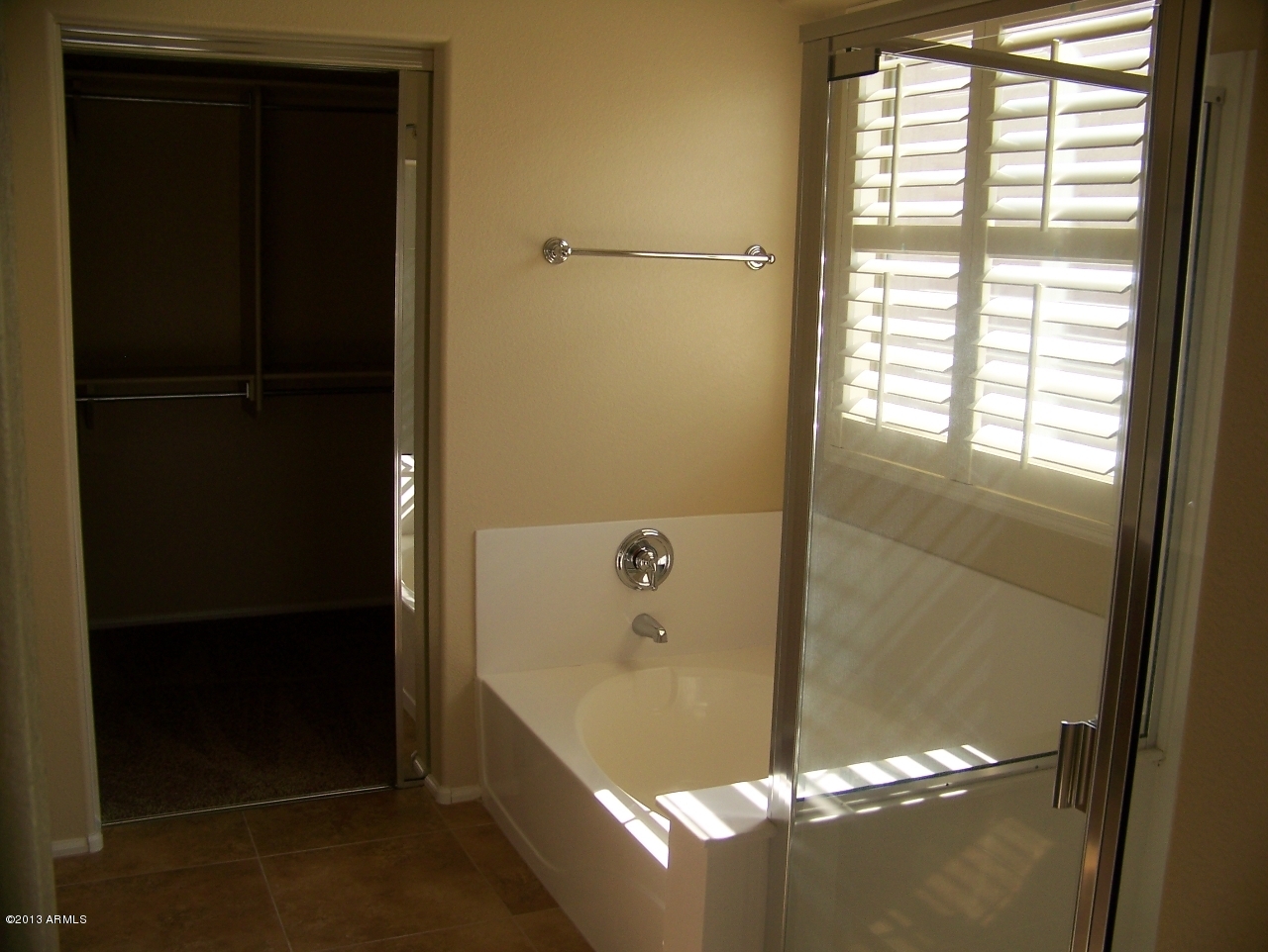 2427 West Via Dona Road Phoenix, AZ 85085 - Photo 16 of 24 Master Bath
