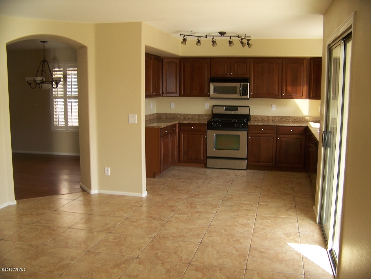 2427 West Via Dona Road Phoenix, AZ 85085 - Photo 6 of 24 Kitchen