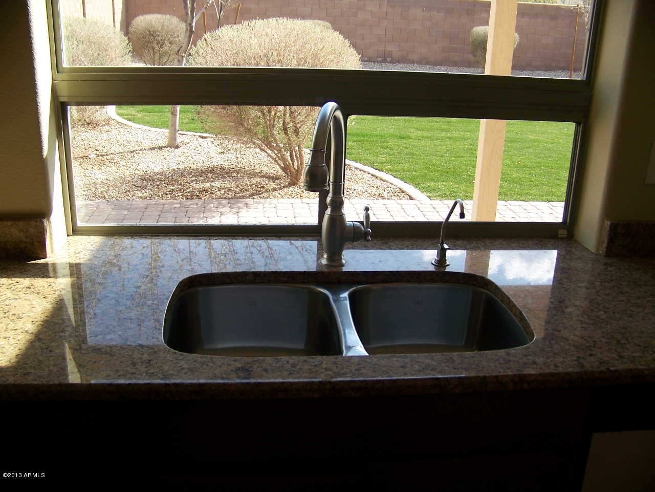 2427 West Via Dona Road Phoenix, AZ 85085 - Photo 8 of 24 Kitchen