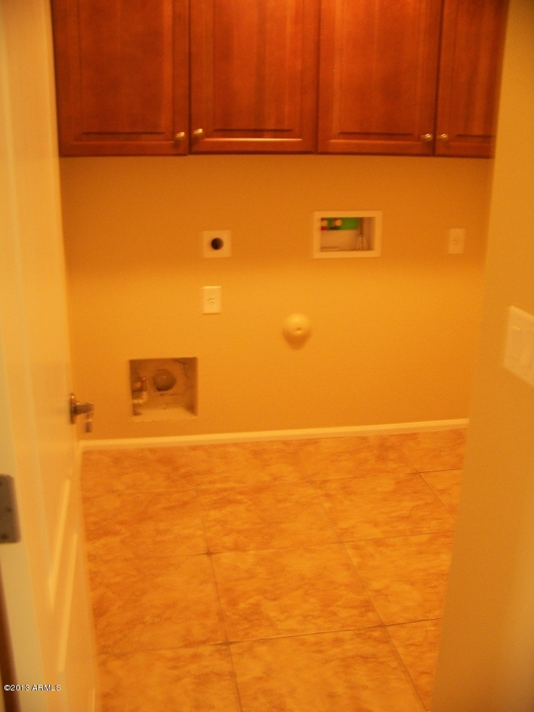 2427 West Via Dona Road Phoenix, AZ 85085 - Photo 10 of 24 Laundry Room