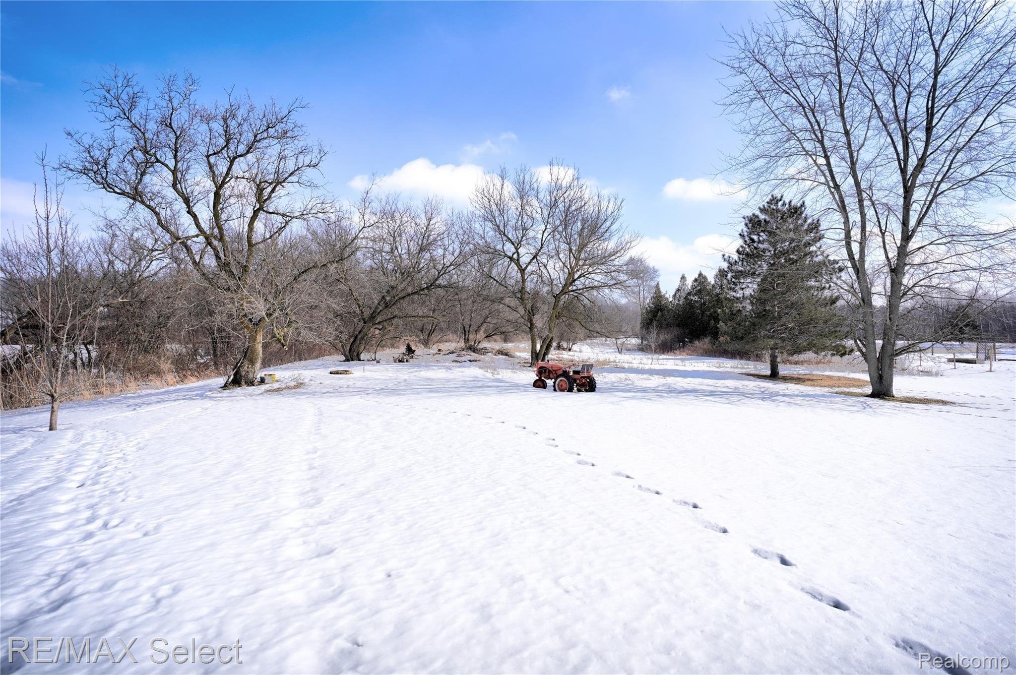 1424 North Kingston Road Deford, MI 48729 - Photo 12 of 55 1424 N Kingston Road 12.jpg