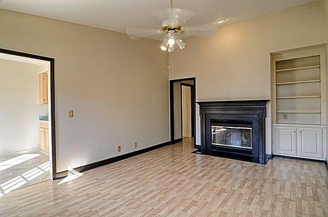 602 Gen George Patton Road Nashville, TN 37221 - Photo 8 of 20 Another view of the den, looking toward the eat-in kitchen.
